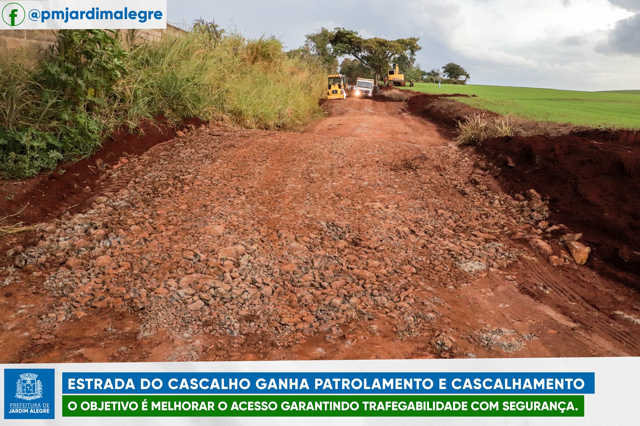 Estrada do cascalho ganha patrolamento e cascalhamento