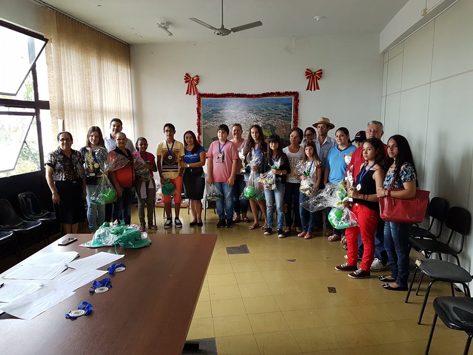 Premiação aos vencedores do concurso de redação