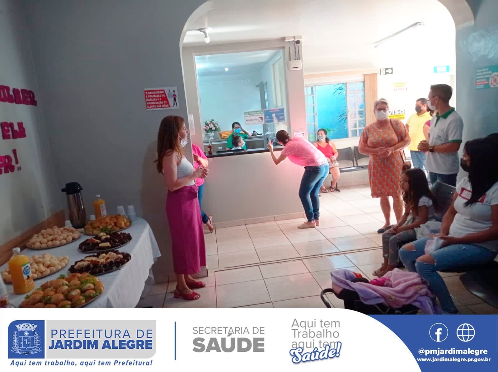 Café da manhã para os munícipes e funcionários em homenagem ao Dia internacional da Mulher