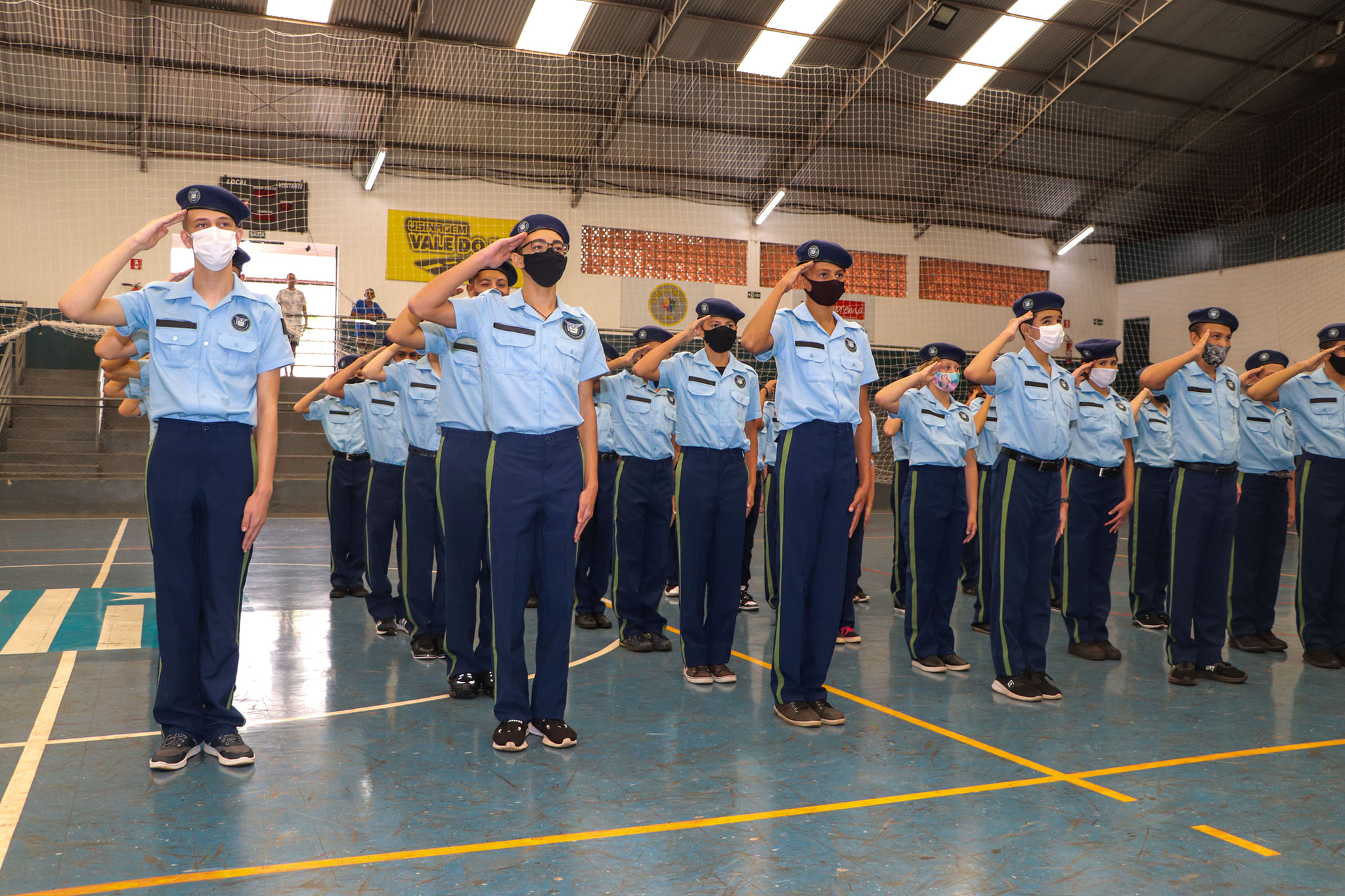 Cerimônia de entrega dos Uniformes de Gala para os alunos do Colégio Cívico Militar Anita Garibal