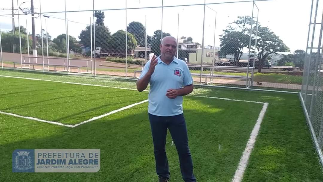 Município de Jardim Alegre recebe mais um campo de grama sintética