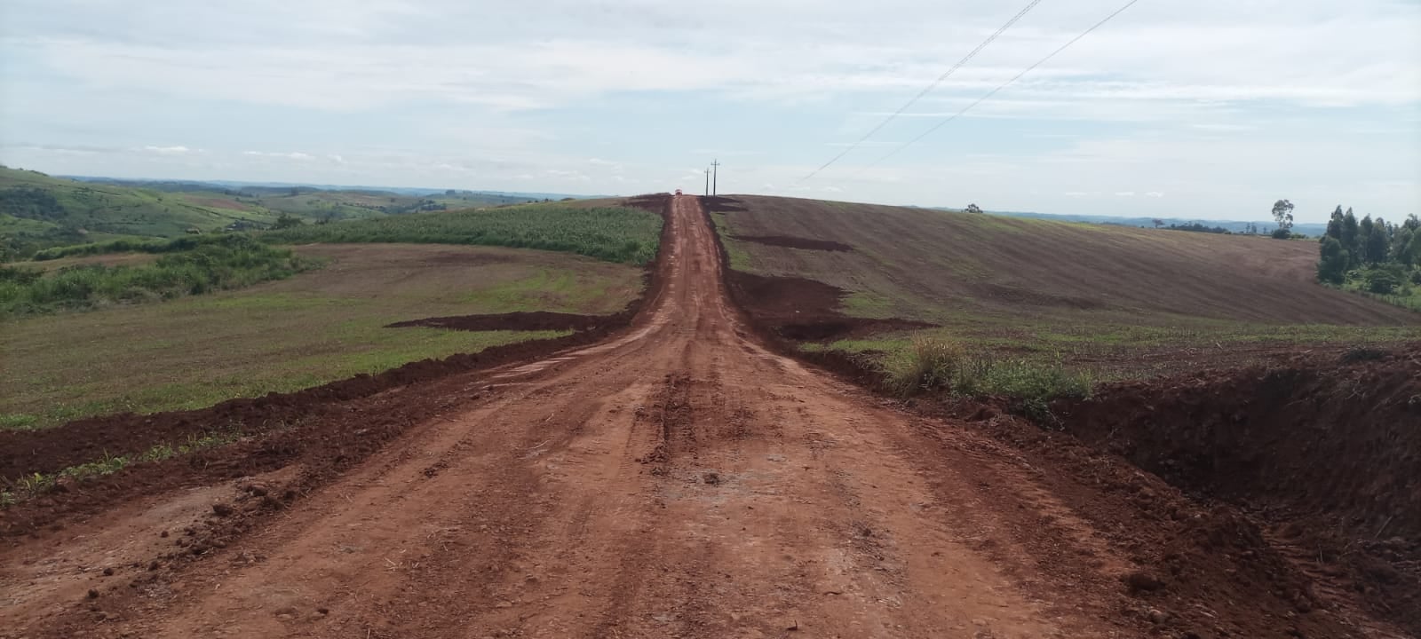 Início dos trabalhos em todas as estradas da comunidade do Perobal