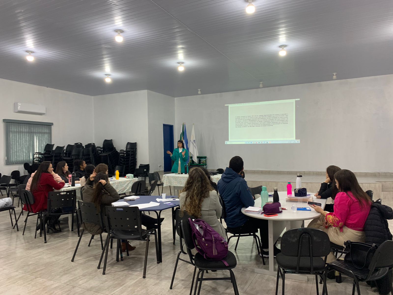 FORMAÇÃO DE EQUIPE MULTIDICIPLINAR - TERAPIA - ABA