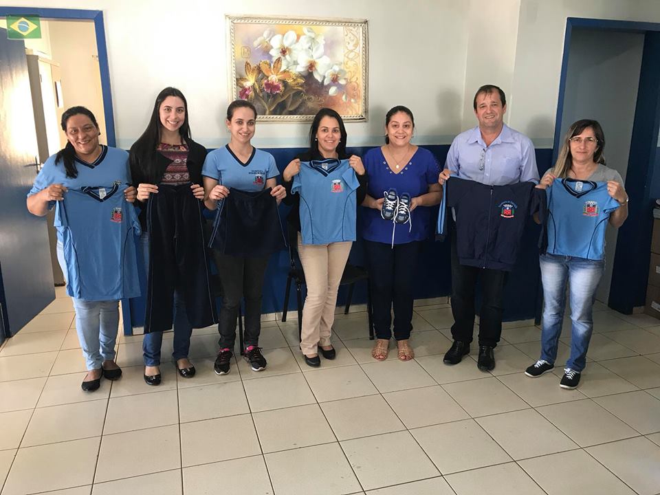 Educação - Novos Uniformes