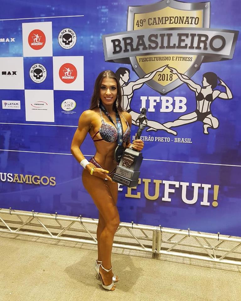 Eliane Nogueira de Jardim Alegre no 49º Campeonato Brasileiro de Fisiculturismo e Fitness