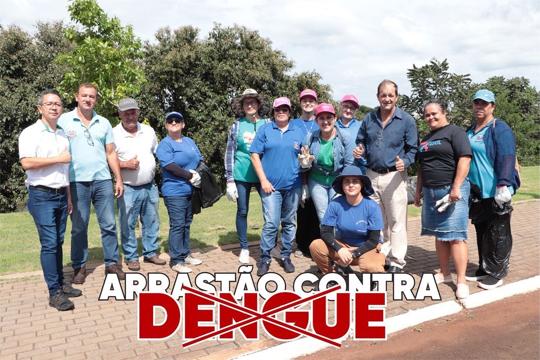 Arrastão em meio a cidade para eliminar os focos criadouros do mosquito transmissor da dengue