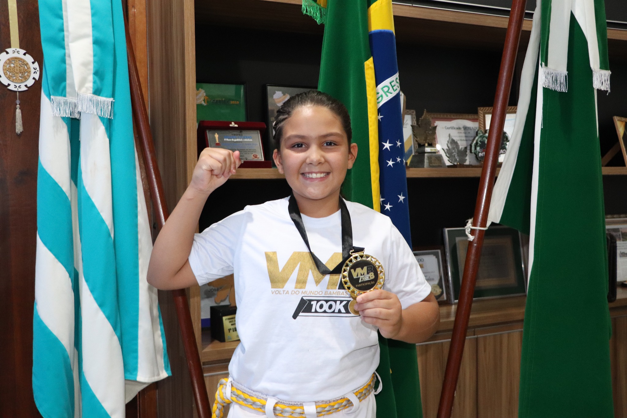 LAURINHA SE DESTACA NO MAIOR CAMPEONATO MUNDIAL DE CAPOEIRA