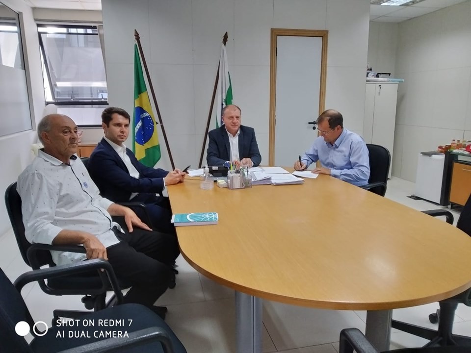 Prefeito e  Presidente da Câmara dos Vereadores vão à capital em busca de recursos para pavimenta