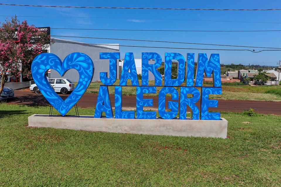 Trevo secundário de Jardim Alegre recebe um novo letreiro