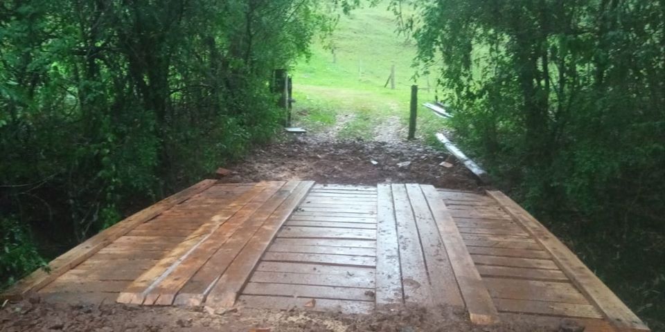 Ponte no bairro Palmerinha