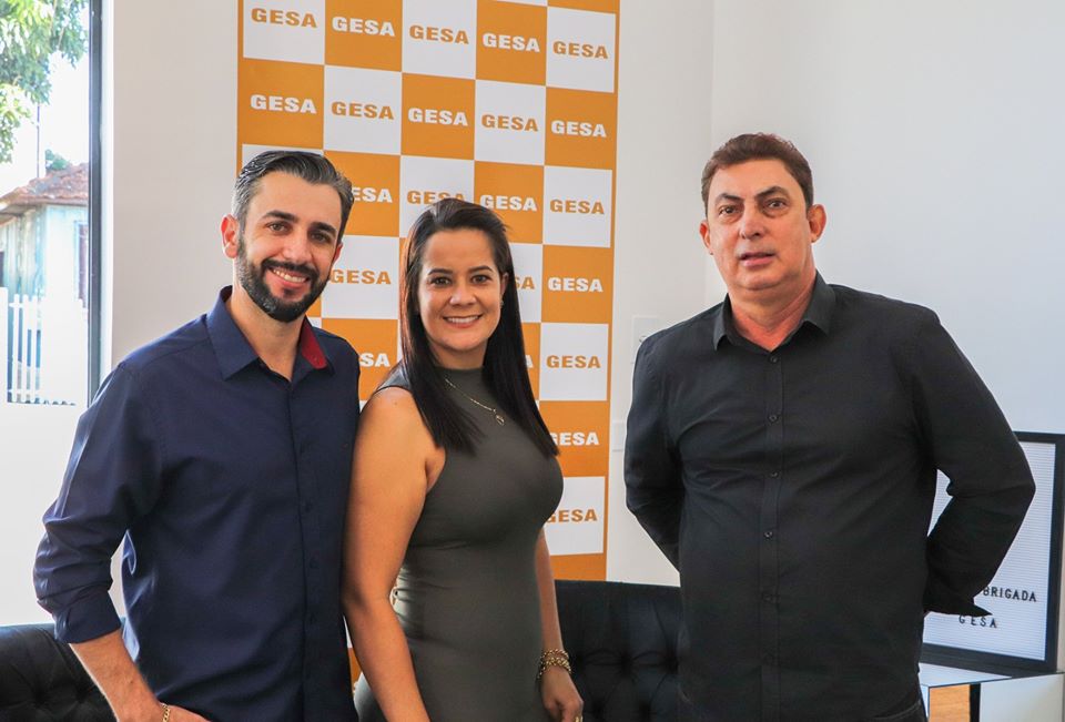 Secretario de Industria, Comercio e Turismo do município de Jardim Alegre  participa da reinaugura