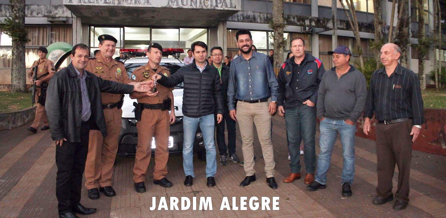Entrega da viatura em Jardim Alegre 