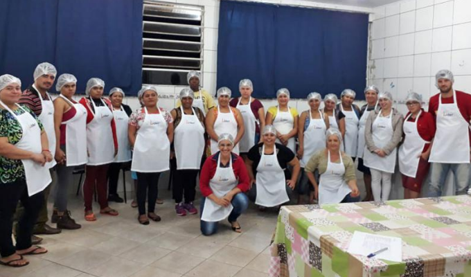 Programa Família Paranaense realiza curso de capacitação em Jardim Alegre